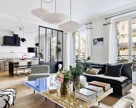 Proche Frontiere Apartment